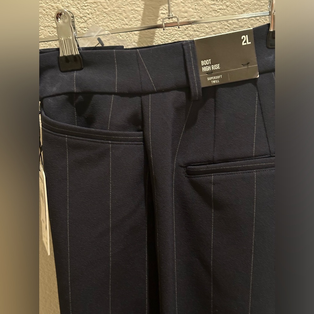 Express Navy w/ pinstripe boot, high-rise, super soft twill pants. Size 2L